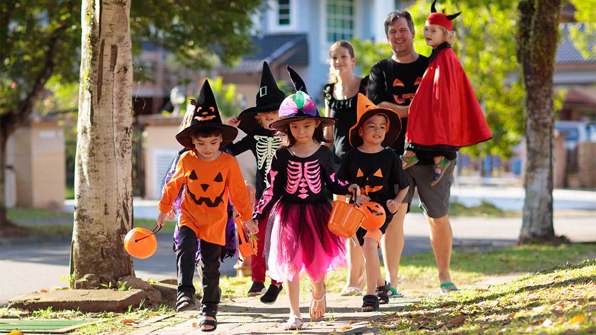 5 Safety Tips to Stay Safe On Halloween