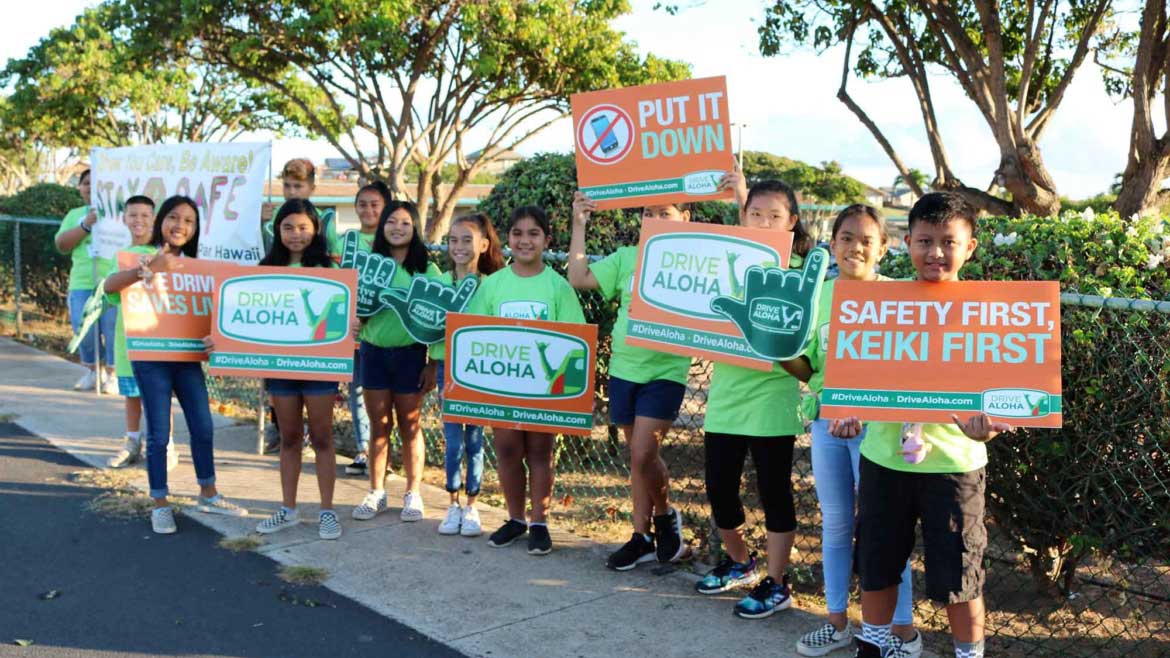 Drive Aloha Sign-Waving On Maui