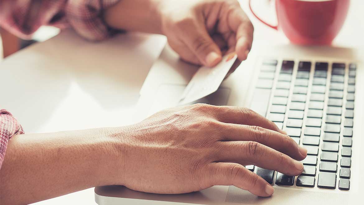 3 Tips to Keep Yourself Safe when Shopping Online