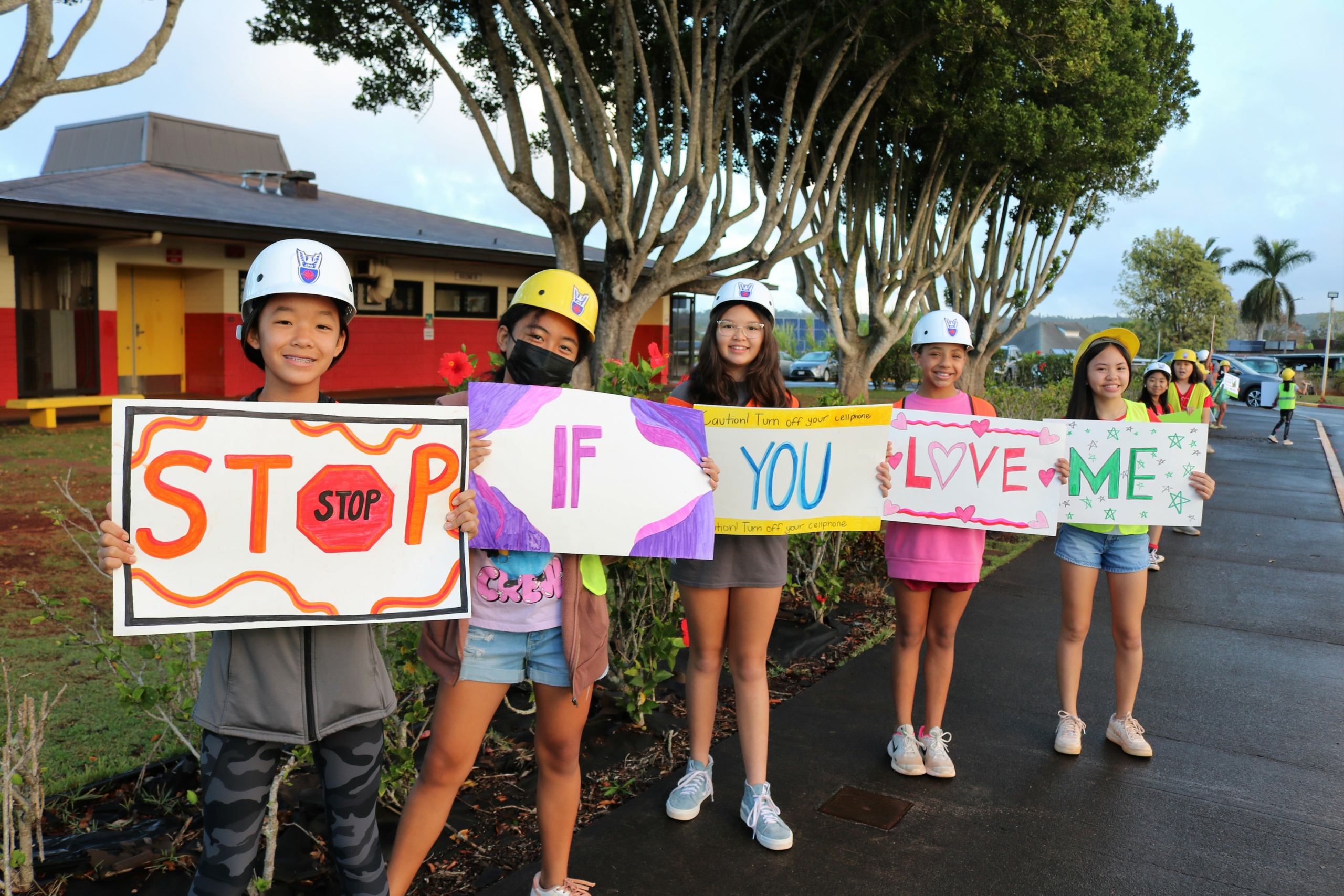 DTRIC Insurance Teams Up With Mililani Waena Elementary During DOE’s “Stop If You Love Me” Traffic Safety Week